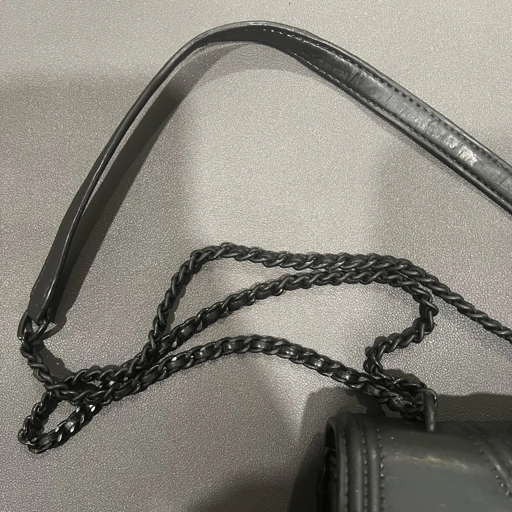 Tory Burch Black Matte Fleming Convertible Bag - Picture 10 of 10